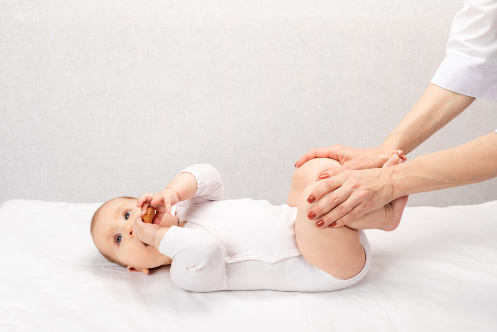 Pediatric Chiropractic Care: 6 Common Reasons Parents Bring Their Babies To The Chiropractor Pediatric Chiropractic Care: 6 Common Reasons Parents Bring Their Babies to the Chiropractor